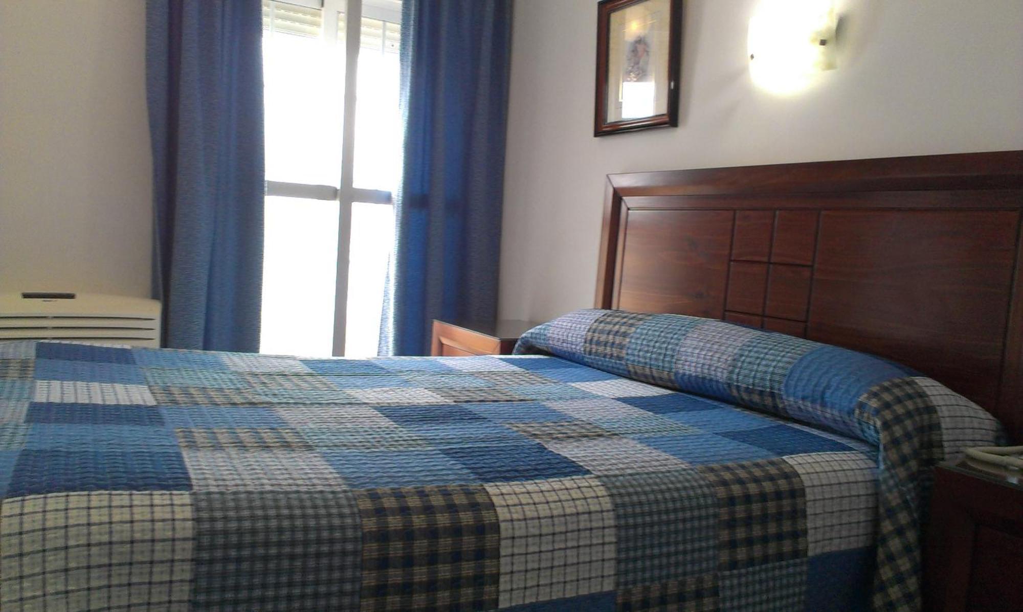 Hotel Marina Victoria Algeciras Zewnętrze zdjęcie